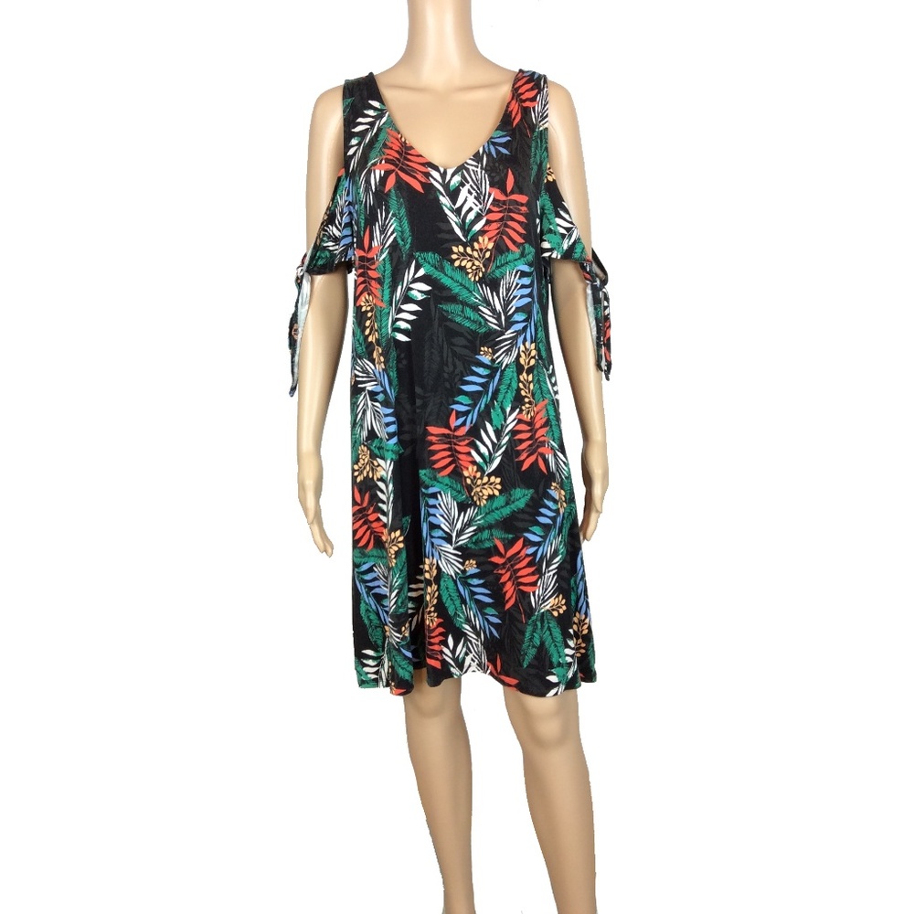 Cold shoulder floral print dress